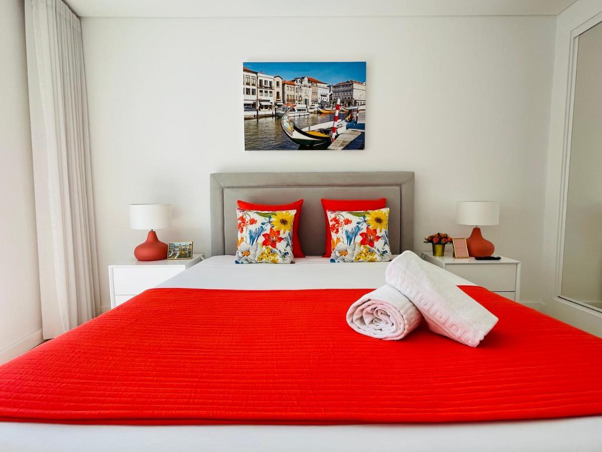 Central Tiled Apartment Aveiro Eksteriør billede